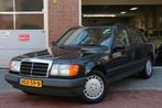 Mercedes-Benz 300E (W124) - Zeer Mooi/Wegenbelastingvrij, Automaat, Achterwielaandrijving, Beige, Zwart