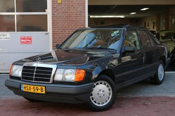 Mercedes-Benz 300E (W124) - Zeer Mooi/Wegenbelastingvrij beschikbaar voor biedingen