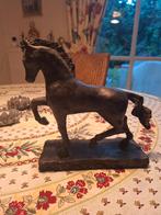 beeldje paard brons, Ophalen
