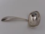 Zilveren strooilepel                                    Z214, Antiek en Kunst, Ophalen of Verzenden, Zilver