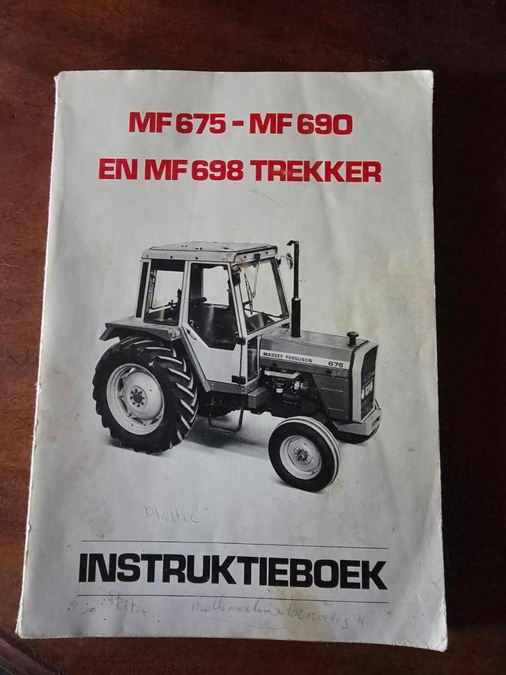 Instructieboek MF 675, MF 690 & MF 698, Boeken, Techniek, Gelezen, Werktuigbouwkunde, Ophalen of Verzenden