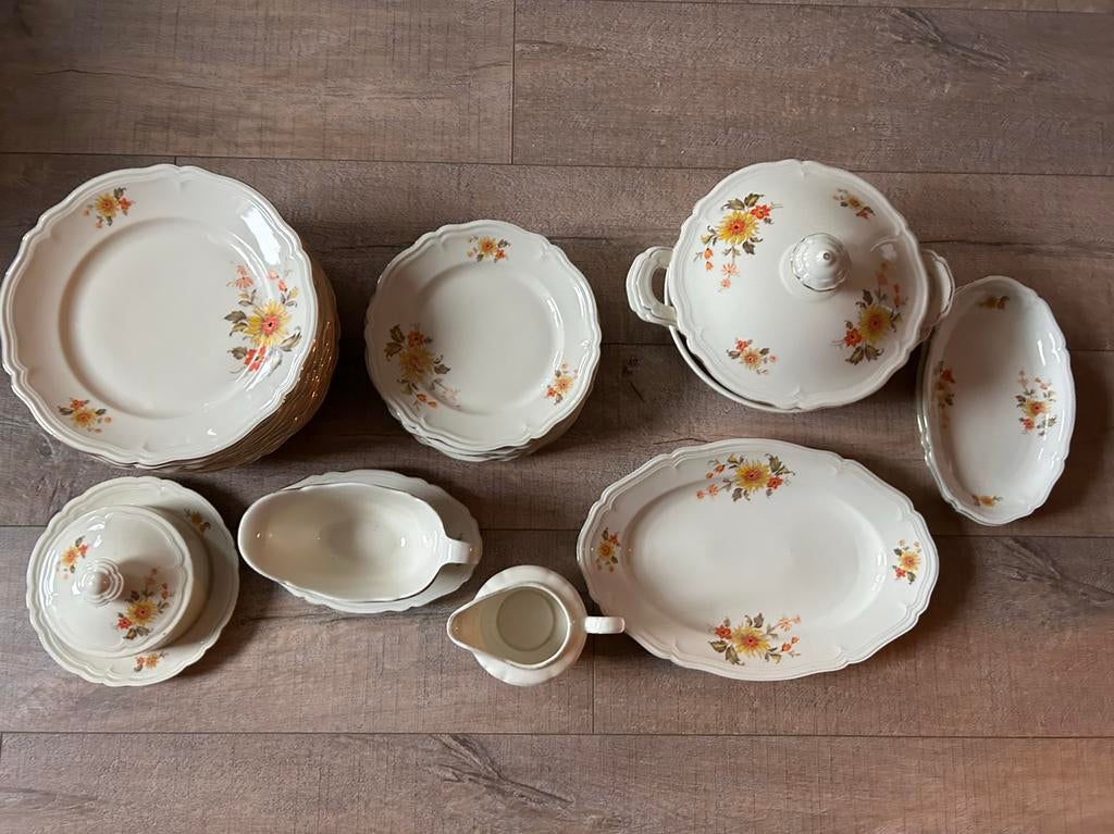 Kahla servies 25-delig, Antiek en Kunst, Antiek | Servies compleet, Ophalen of Verzenden