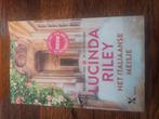 Lucinda Riley - Het Italiaanse meisje, Lucinda Riley, Ophalen of Verzenden, Zo goed als nieuw, Nederland