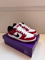 Nike SB Dunk Low pro ‘J-Pack Chicago’ Maat 43/Us9.5, Ophalen of Verzenden, Zo goed als nieuw, Overige kleuren