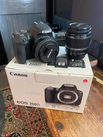 Canon EOS 200D + 18-55mm en 24mm lenzen beschikbaar voor biedingen