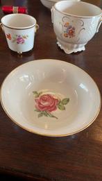 Schaaltje met roos en gouden rand Bavaria Tirsche Kreuth, Antiek en Kunst, Antiek | Servies los, Ophalen of Verzenden
