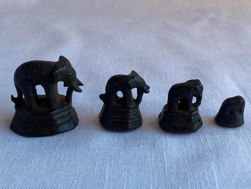 Bronzen opiumgewichten, Antiek en Kunst, Kunst | Niet-Westerse kunst, Ophalen of Verzenden