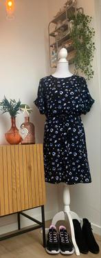 CASUAL LADIES jurk met striklint & korte kapmouw, maat S-M, Zwart, Casual Ladies, Zo goed als nieuw, Knielengte
