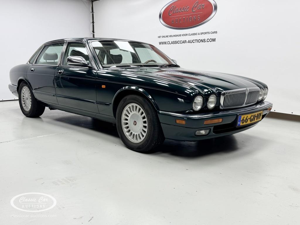 Daimler DOUBLE SIX   - ONLINE AUCTION, Auto's, Automaat, Gebruikt, Bedrijf, Sedan