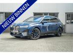 BMW iX xDrive40 Sport Edition | Sky Lounge Roof | Softclose, Auto's, BMW, Automaat, Gebruikt, Blauw, 31 min