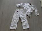 Essimo karatepak maat 140, Kinderen en Baby's, Kinderkleding | Maat 140, Ophalen of Verzenden, Zo goed als nieuw, Meisje, Sport- of Zwemkleding