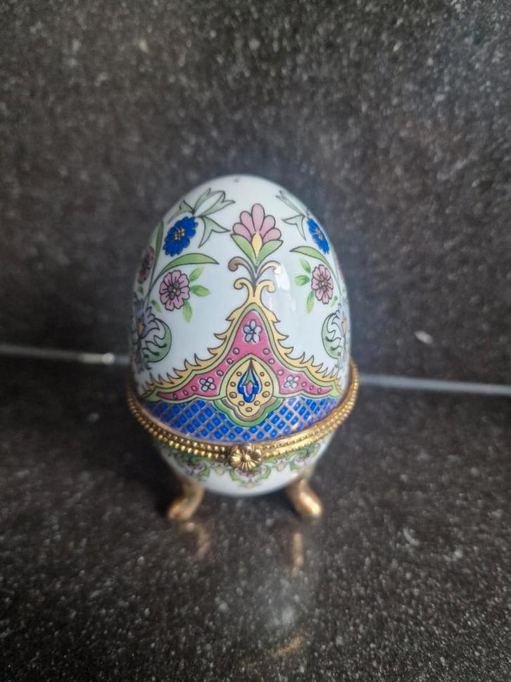 Vintage Limoges Porseleinen Ei Juwelendoosje, Antiek en Kunst, Antiek | Woonaccessoires, Ophalen of Verzenden