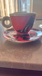 Illy kop en schotel 4 stuks Cappucino Art Collection, Verzamelen, Ophalen of Verzenden, Zo goed als nieuw, Porselein, Kop en/of schotel