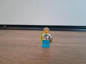 Lego mini figure arts  beschikbaar voor biedingen