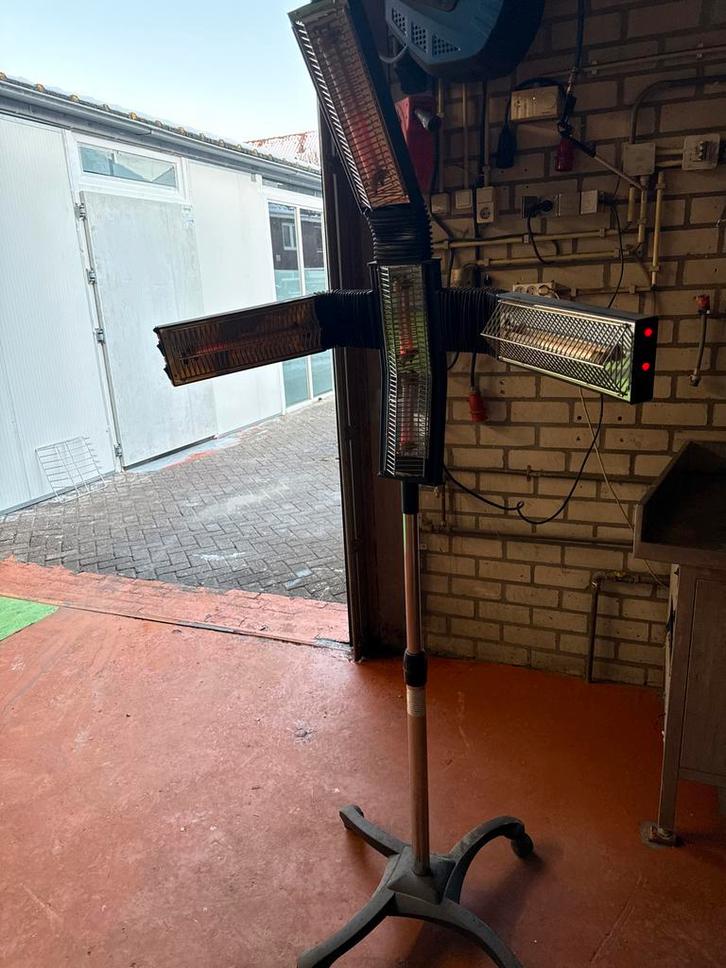 Haar droger - Medialine TRAK, Tuin en Terras, Terrasverwarmers, Gebruikt, Elektrisch, Vloer, Draaibaar, Ophalen