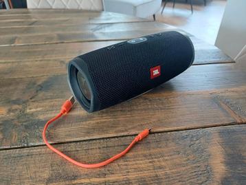 Jbl Charge 4 bluetooth speaker zwart  beschikbaar voor biedingen