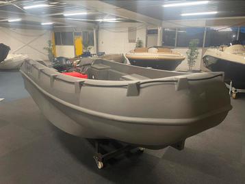 Whaly 400 met 15pk buitenboordmotor NIEUW beschikbaar voor biedingen
