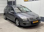 Hyundai i30 CW 1.4i Blue Active Cool, Auto's, Hyundai, Voorwielaandrijving, Stof, Gebruikt, 4 cilinders