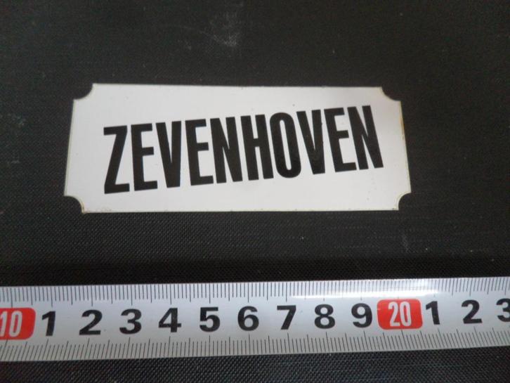 sticker ZEVENHOVEN, Verzamelen, Stickers, Zo goed als nieuw, Ophalen