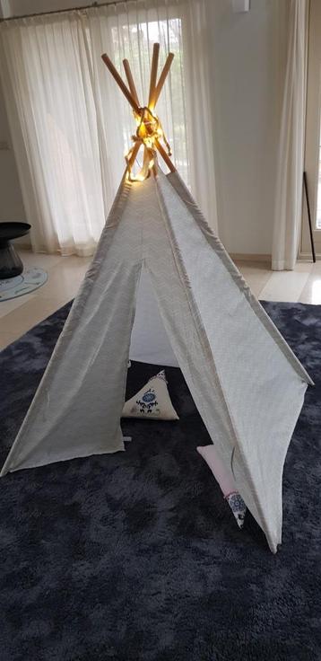 Speeltent - Tipi tent  beschikbaar voor biedingen