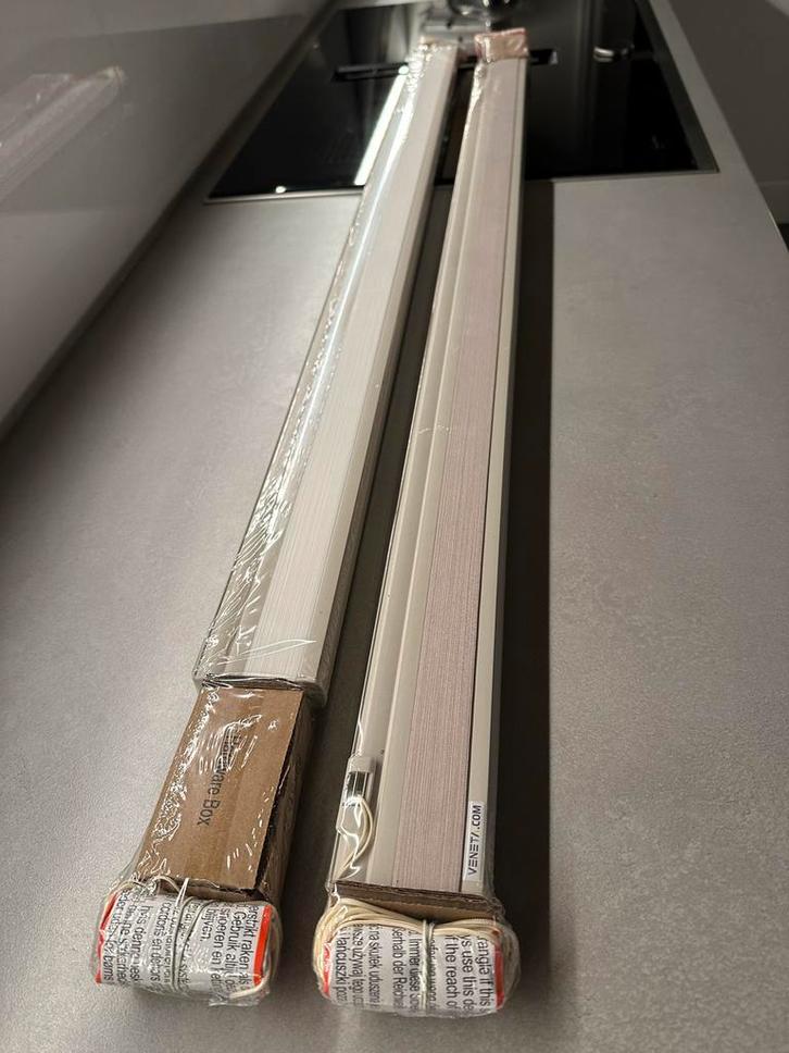 Nieuwe Jaloezieën van Veneta, Huis en Inrichting, Stoffering | Gordijnen en Lamellen, Nieuw, Minder dan 100 cm, 100 tot 150 cm