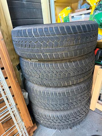 Winterbanden 175 65 R14 op stalen velg beschikbaar voor biedingen