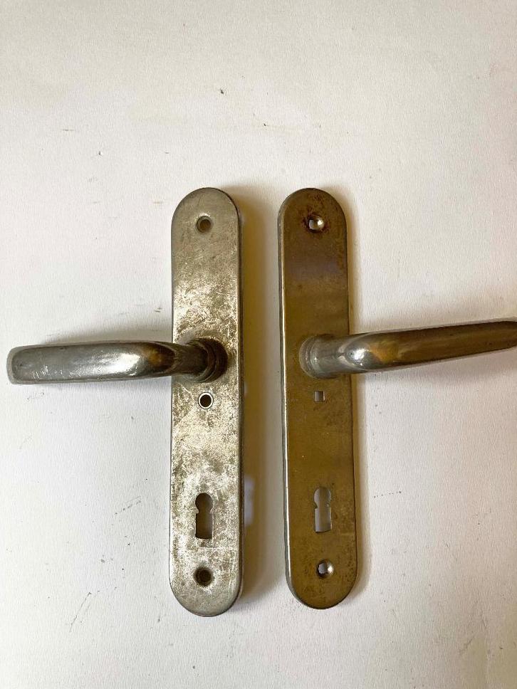 Deurklinken met vaste rozetten - één set , Antiek en Kunst, Curiosa en Brocante, Ophalen of Verzenden