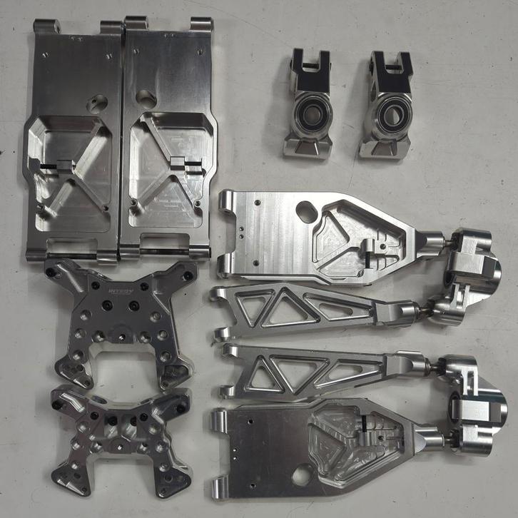 Zeer goede aluminium ombouw-kit voor Arrma Kraton Outcast 8s, Hobby en Vrije tijd, Modelbouw | Radiografisch | Auto's, Gebruikt