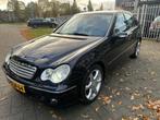 Mercedes-Benz C-klasse 230 Elegance, Auto's, Automaat, Achterwielaandrijving, 2497 cc, Zwart