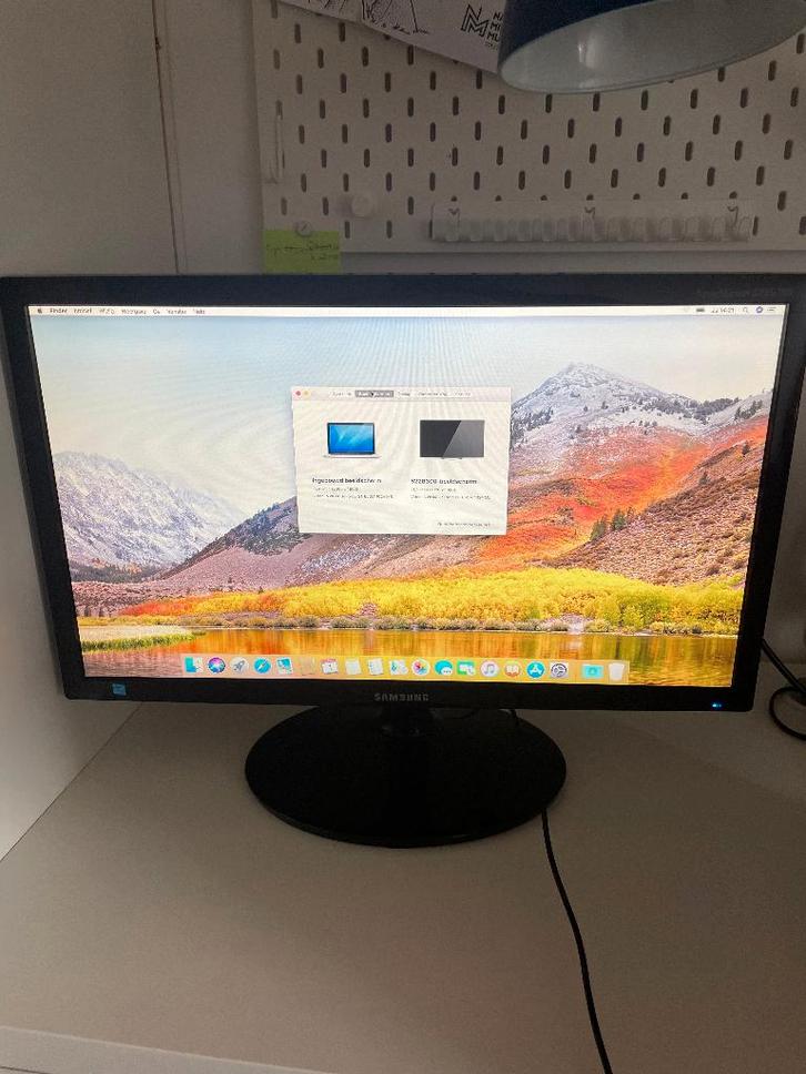 Samsung S22B300, Computers en Software, Monitoren, Zo goed als nieuw, 60 Hz of minder, DVI, VGA, TN, Full HD, 3 tot 5 ms, Ophalen