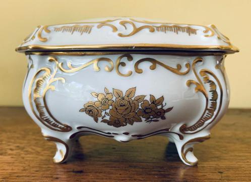 Vintage: Box JL Menau Graf von Henneberg Duitsland, Antiek en Kunst, Antiek | Porselein, Ophalen of Verzenden