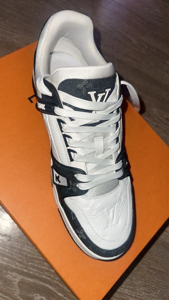 Louis vuitton sneakers, Kleding | Heren, Schoenen, Zo goed als nieuw, Ophalen of Verzenden