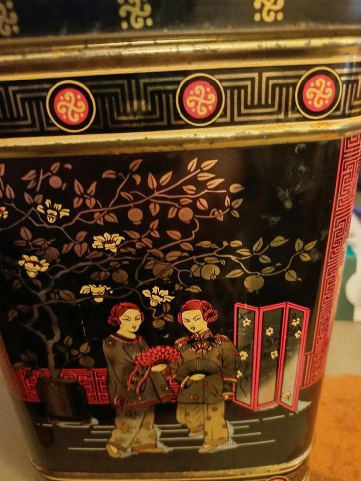 Vintage Aziatische decoratieve doos, Huis en Inrichting, Woonaccessoires | Kisten, Gebruikt, Minder dan 50 cm, Minder dan 50 cm