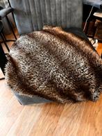 Zacht imitatiebont kleedje, Gebruikt, Bruin, Rechthoekig, 50 tot 100 cm