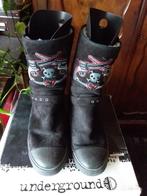 Underground Larzen, Ophalen of Verzenden