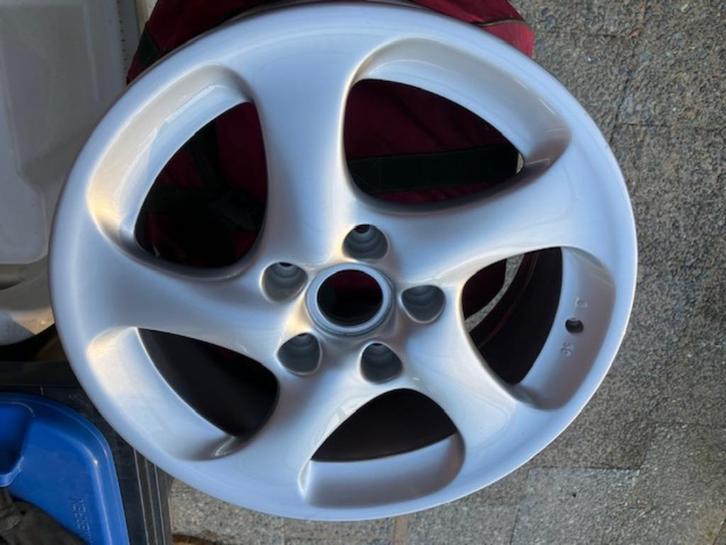 18 inch  996 turbo /4s  velg  8 J, Auto-onderdelen, Banden en Velgen, Velg(en), Zomerbanden, 18 inch, Personenwagen, Gebruikt