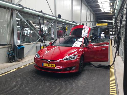 Tesla Model S 2018 Rood Auto Pilot, gratis Spotify, 4x4, Auto's, Tesla, Particulier, Model S, Elektrisch, Hatchback, Automaat