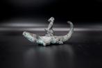 Antiek bronzen aziatische krokodil met biddend figuur, Ophalen of Verzenden, Brons