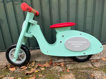 Nieuwe houten loopfiets beschikbaar voor biedingen