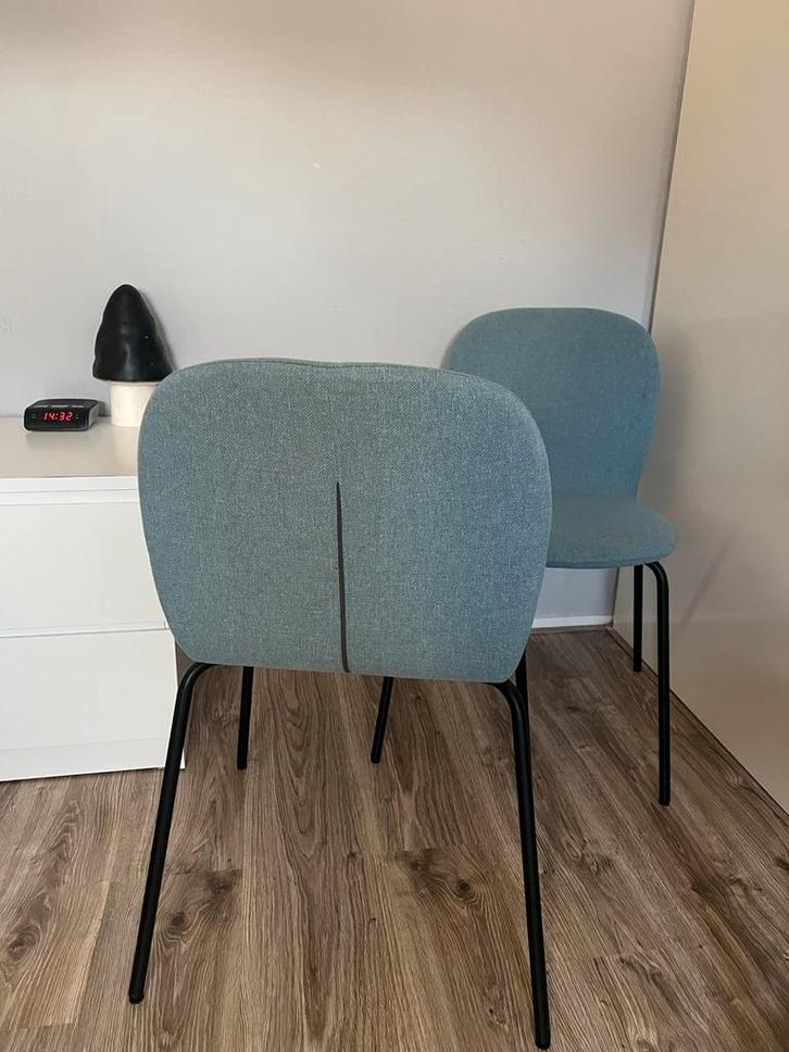 Twee IKEA Eetkamerstoelen, Huis en Inrichting, Stoelen, Zo goed als nieuw, Twee, Stof, Blauw, Ophalen