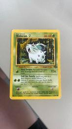 Nidoran zeldzaam uit 1995,, Hobby en Vrije tijd, Verzamelkaartspellen | Pokémon, Ophalen, Zo goed als nieuw, Losse kaart