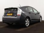 Toyota Prius 1.8 Dynamic | LED | Parkeersensoren | Navigatie, Auto's, Toyota, Origineel Nederlands, Te koop, Zilver of Grijs, 5 stoelen