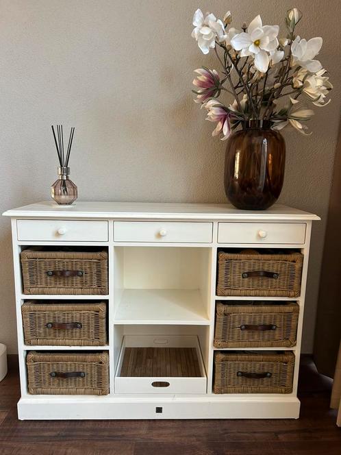 RIVIERA MAISON - Dressoir 🥰, Huis en Inrichting, Kasten | Dressoirs, Gebruikt, 100 tot 150 cm, 25 tot 50 cm, Met lade(s), Met plank(en)