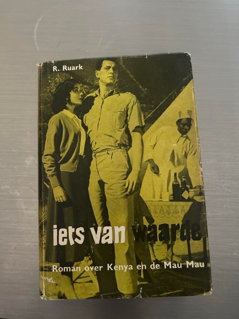 Iets van Waarde - R. Ruark, Roman over Kenya, Ophalen of Verzenden, Gelezen, Nederland