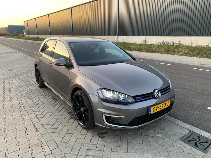 Volkswagen Golf 1.4 TSI 150KW GTE 5D 2015 Grijs/Bruin, Auto's, Volkswagen, Particulier, Golf, ABS, Airbags, Airconditioning, Apple Carplay