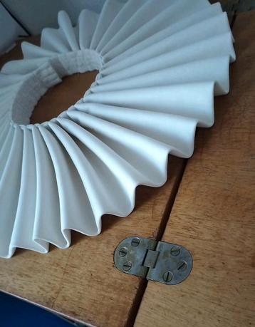 Molensteen Pieten Kraag - Molensteen kraag  beschikbaar voor biedingen