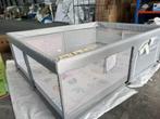 lichtgrijze grondbox - voor buiten en binnen -150*180 cm, Kinderen en Baby's, Boxen, Ophalen of Verzenden, Nieuw, Vierkant, Boxkleed