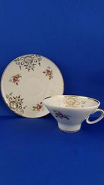 Bavaria Mayer Wiesau kop en schotel x 2. Rode bloem. 6A2, Tweedehands verkoop, Tweedehands verkoop, Gebruikt, Ophalen of Verzenden