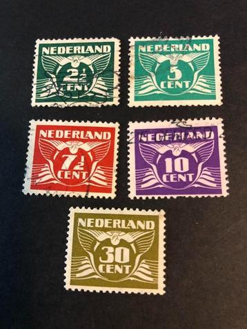 Nederland oud E cijfers vliegende duif gestempeld beschikbaar voor biedingen