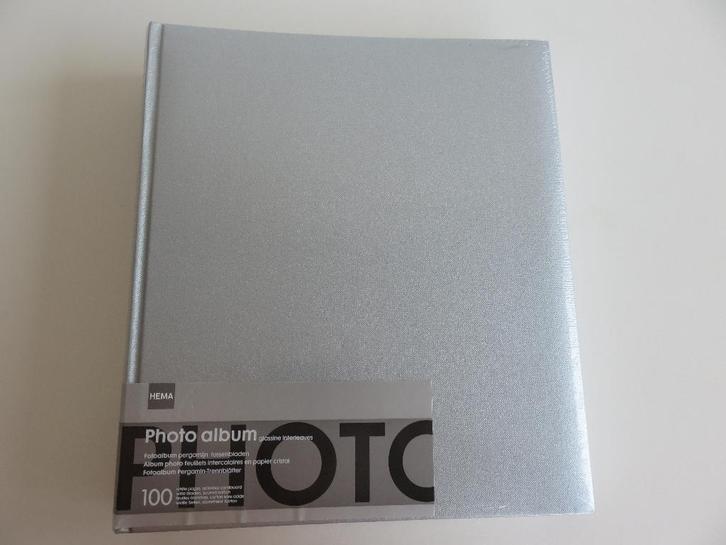 Zilveren Hema fotoalbum met pergamijn tussenbladen, Audio, Tv en Foto, Fotoalbums en Accessoires, Nieuw, Fotoalbum, Ophalen of Verzenden